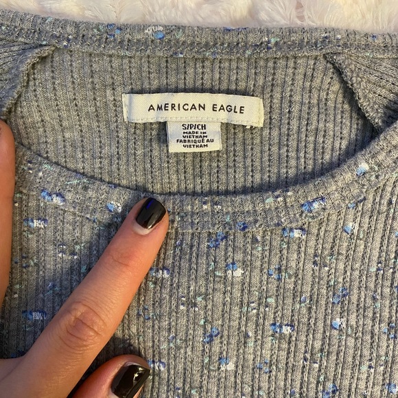 AE Ribbed Floral Crop Top 🌸 - Picture 2 of 3